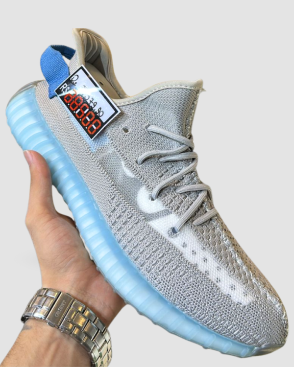 Tênis Adidas Yeezy Chumbo/Blue