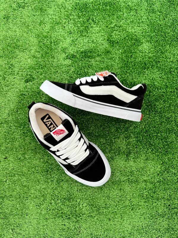 Tênis Knu Skool Black True White - Image 3